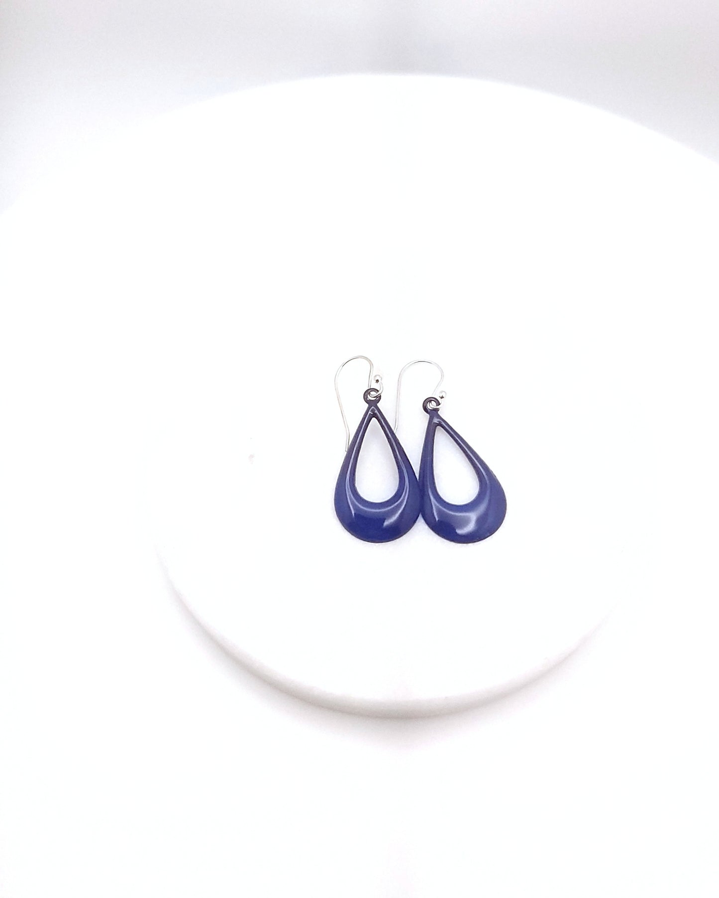 Teardrop Cutout Earrings